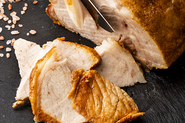 【期間限定】春を告げる秋田の贈り物。十和田湖高原ポーク“桃豚”新登場！（3月1日～4月30日）